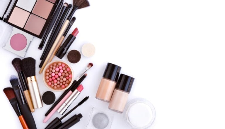 Top 10 Makeup Brands You Need to Know: Enhance Your Beauty Routine