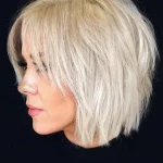 What hairstyles to adopt for a mature woman?