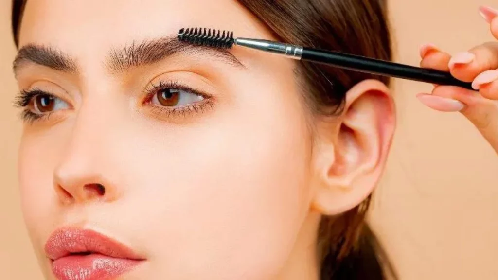 How to grow eyebrows: Tips for getting thicker eyebrows