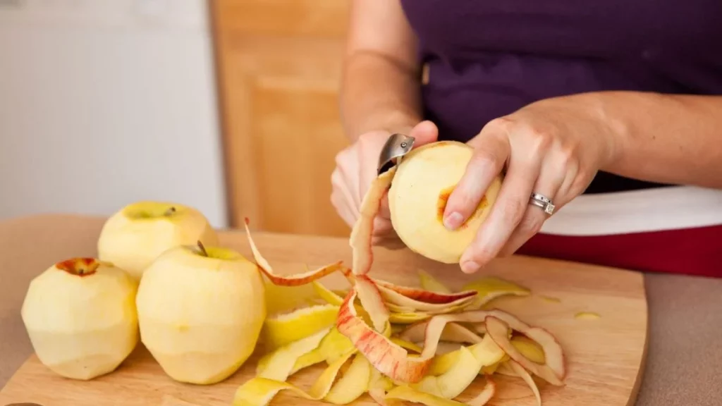How to include fruit peels in your beauty treatment for glowing skin
