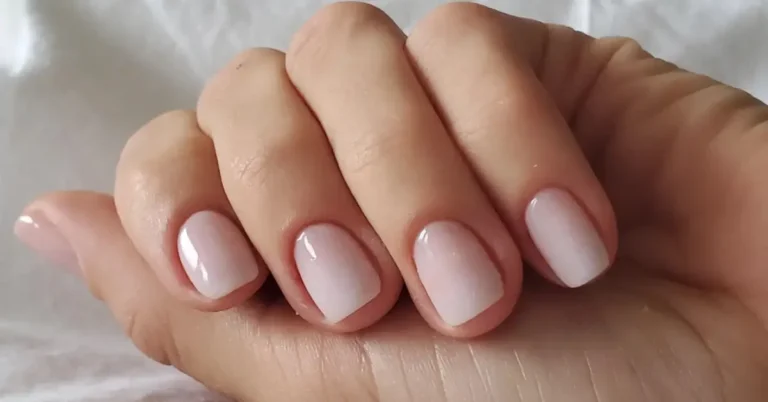 RUSSIAN MANICURE