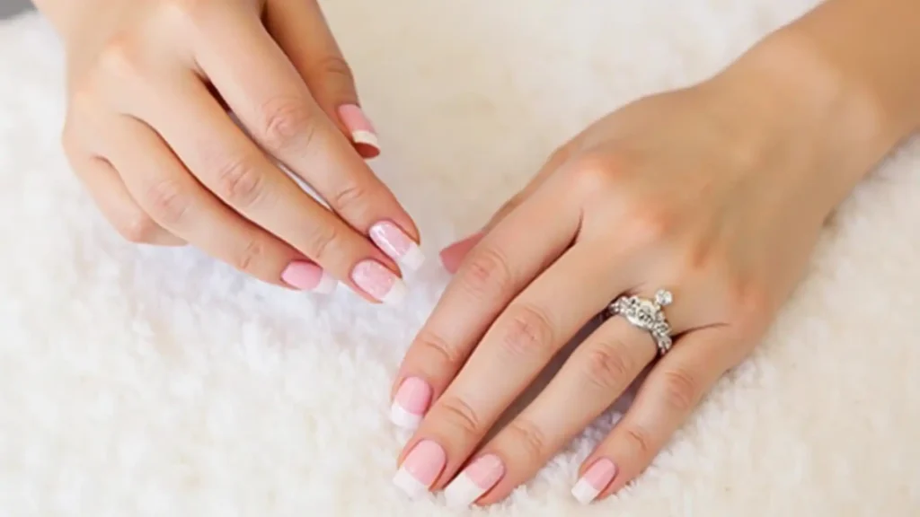 french manicure gel polish