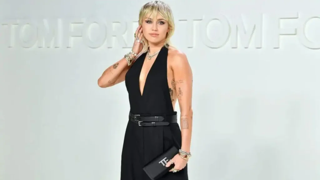 Miley Cyrus Stuns Fans with New Brunette Hair Transformation