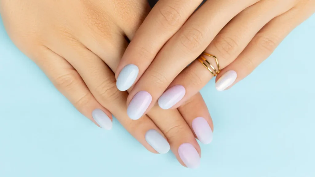 10 Trendy Summer Ombré Nails to Try