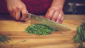 The Ultimate Guide to Tarragon: Health Benefits, Uses, and Culinary Tips