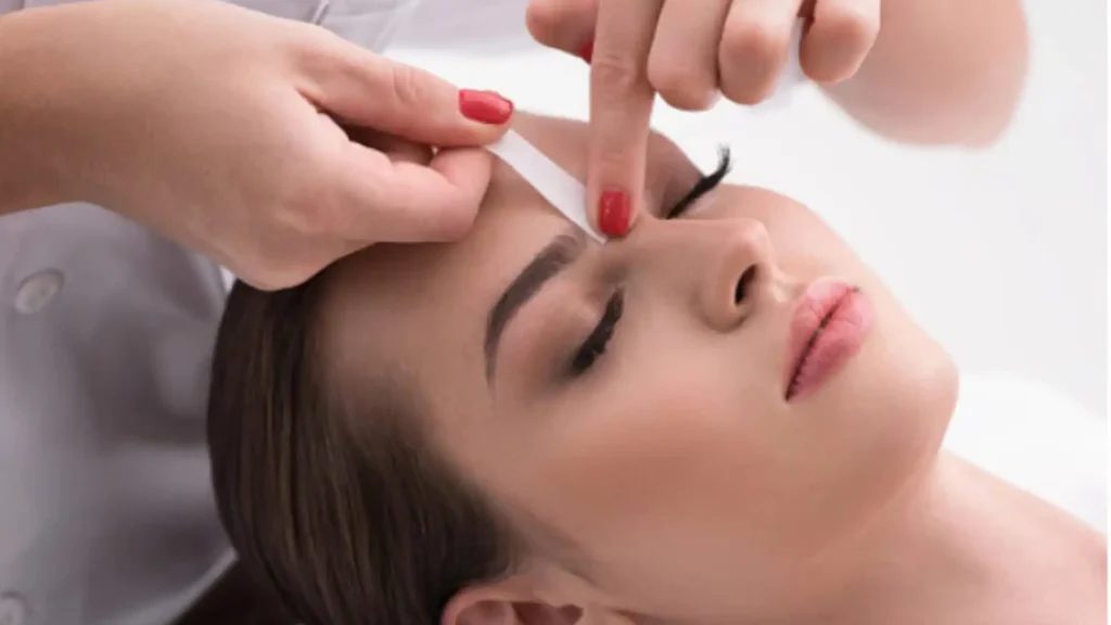 Find the Best Eyebrow Wax Near Me | Local Salons