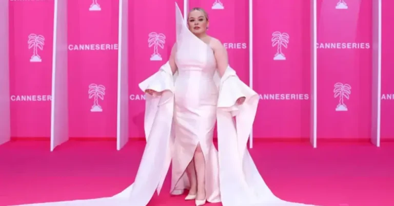 Emma Stone sustainable Met Gala dress