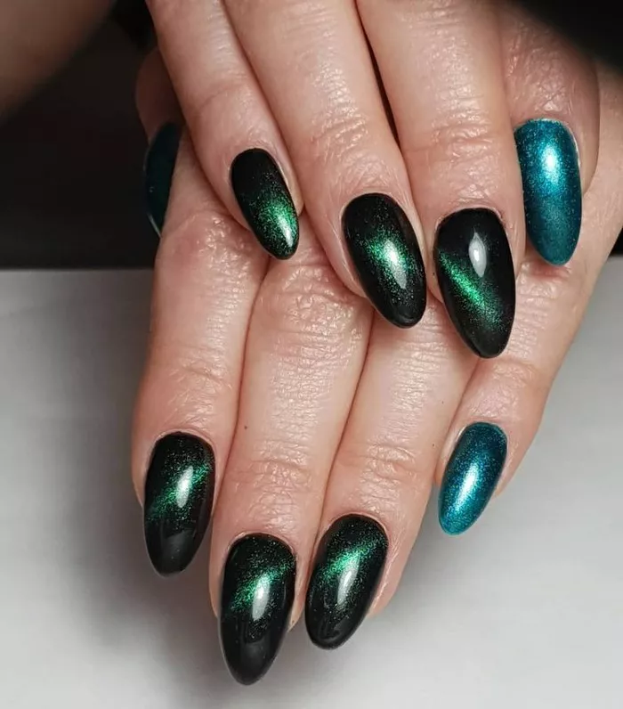 cat eye nails