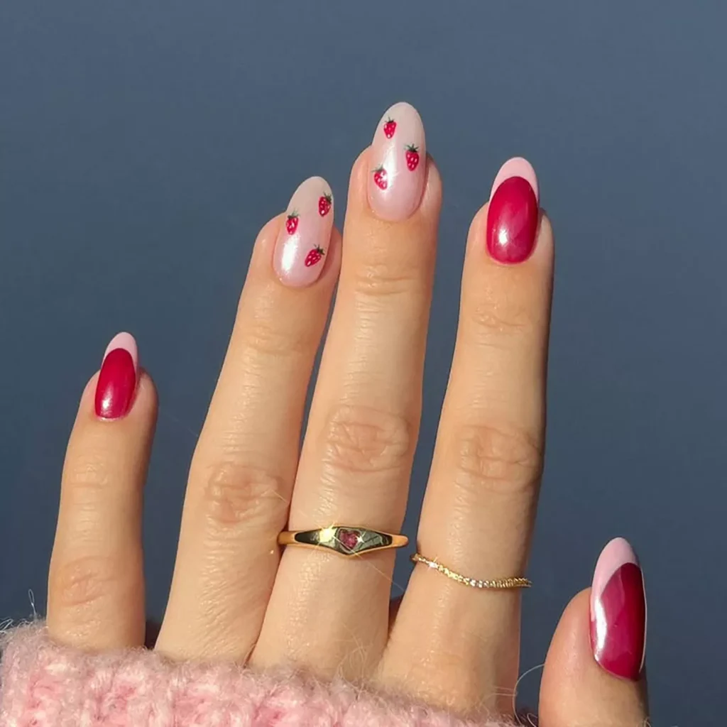 two-tone French manicure